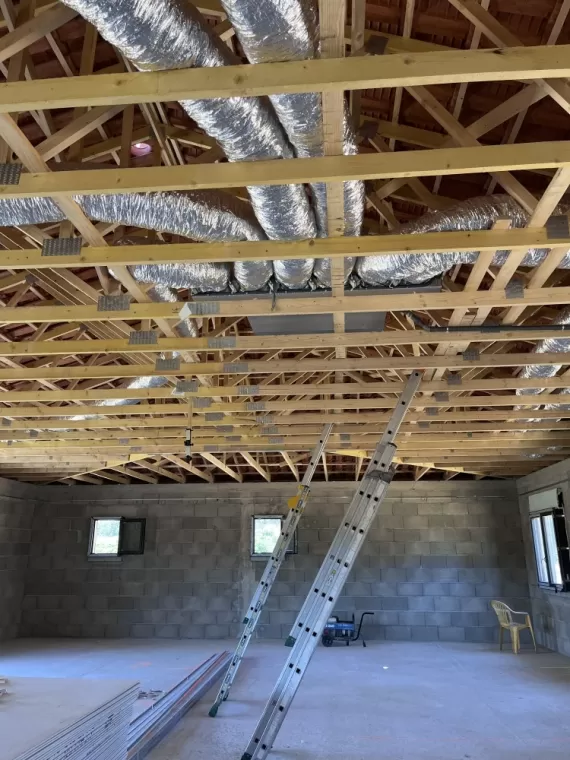 Réalisation d'une climatisation gainable à San Guliano, Santa-Lucia-di-Moriani, Elec P.JF